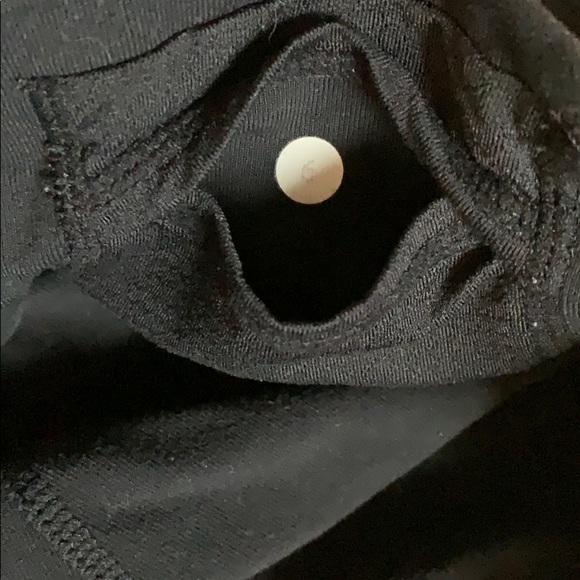 Lululemon - Black Yoga Workout Pants hidden pocket - Picture 7 of 8